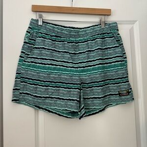 NWT LL Bean Women’s Beach GI Wave Bermuda Shorts in Size Medium